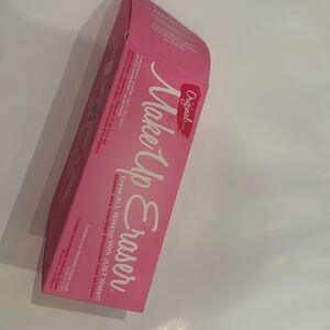 Original Make Up Eraser - erase all make up with only water